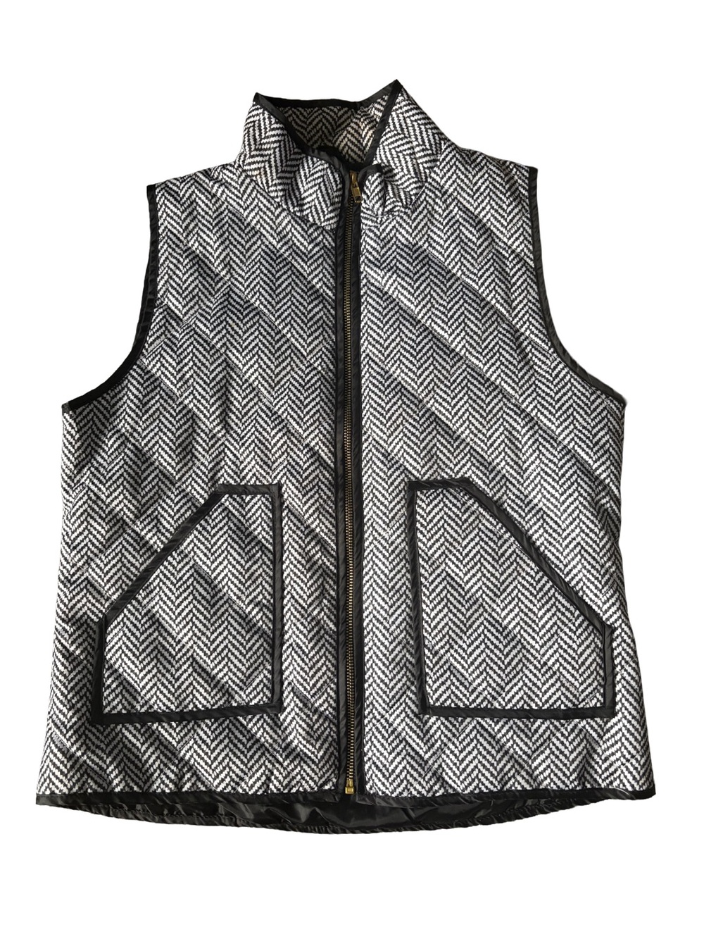 Black & White Herringbone Quilted Zip Up Vest Size L